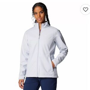 Columbia Women's Kruser Ridge II Softshell Jacket - Cirrus Gray- size M